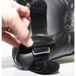 ANGEBOT Des Monats - Kopfschutz Mach1 PU Schwarz XS - XXL -Sport Ausrüstung Verkauf angebot des monats kopfschutz mach1 pu schwarz xs xxl6